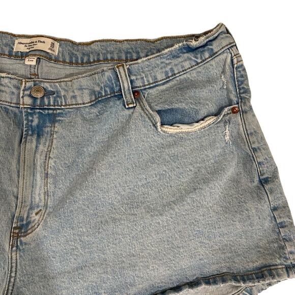 Abercrombie & Fitch Curve Love High Rise Mom Shorts Size 36 - Picture 2 of 13